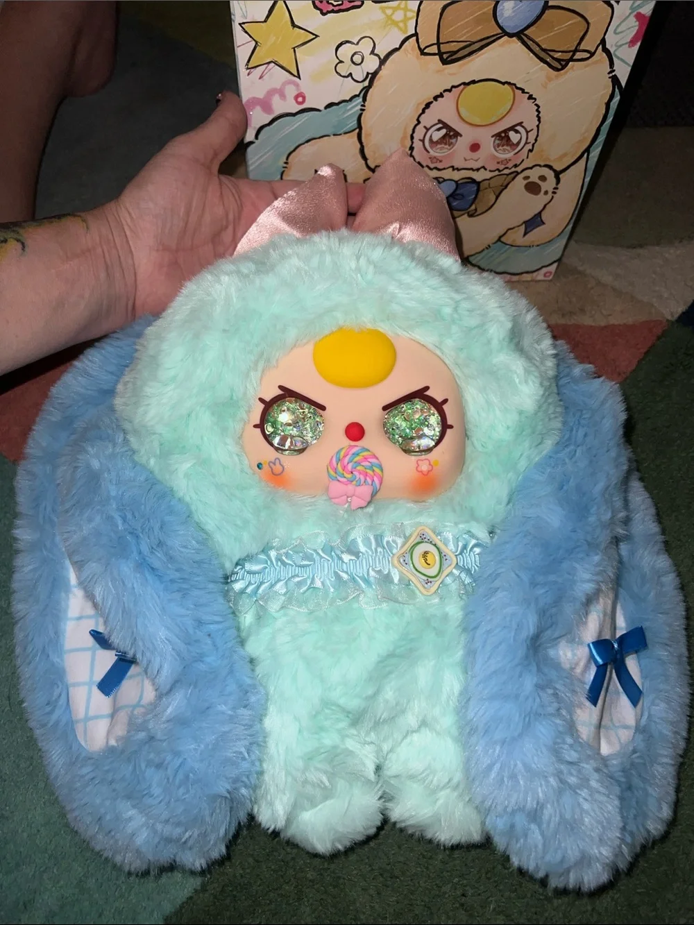 Customized 400% face with amazing fluffy bunny!